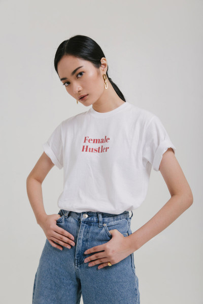 Female Hustlers T-shirt in Nude Pink